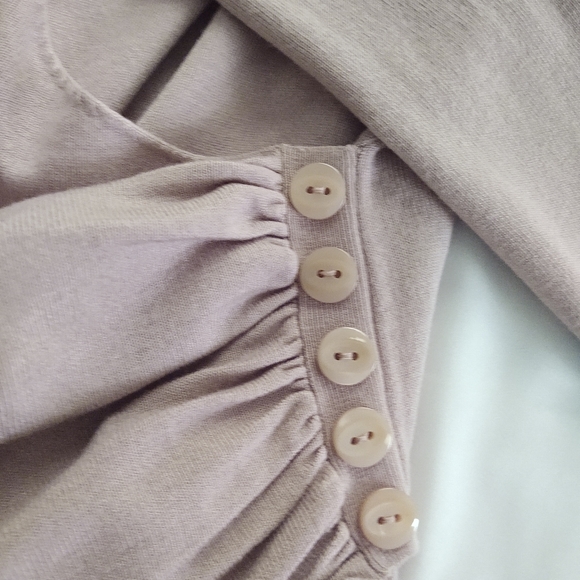 Woman's sweater for work or casual - Picture 2 of 3